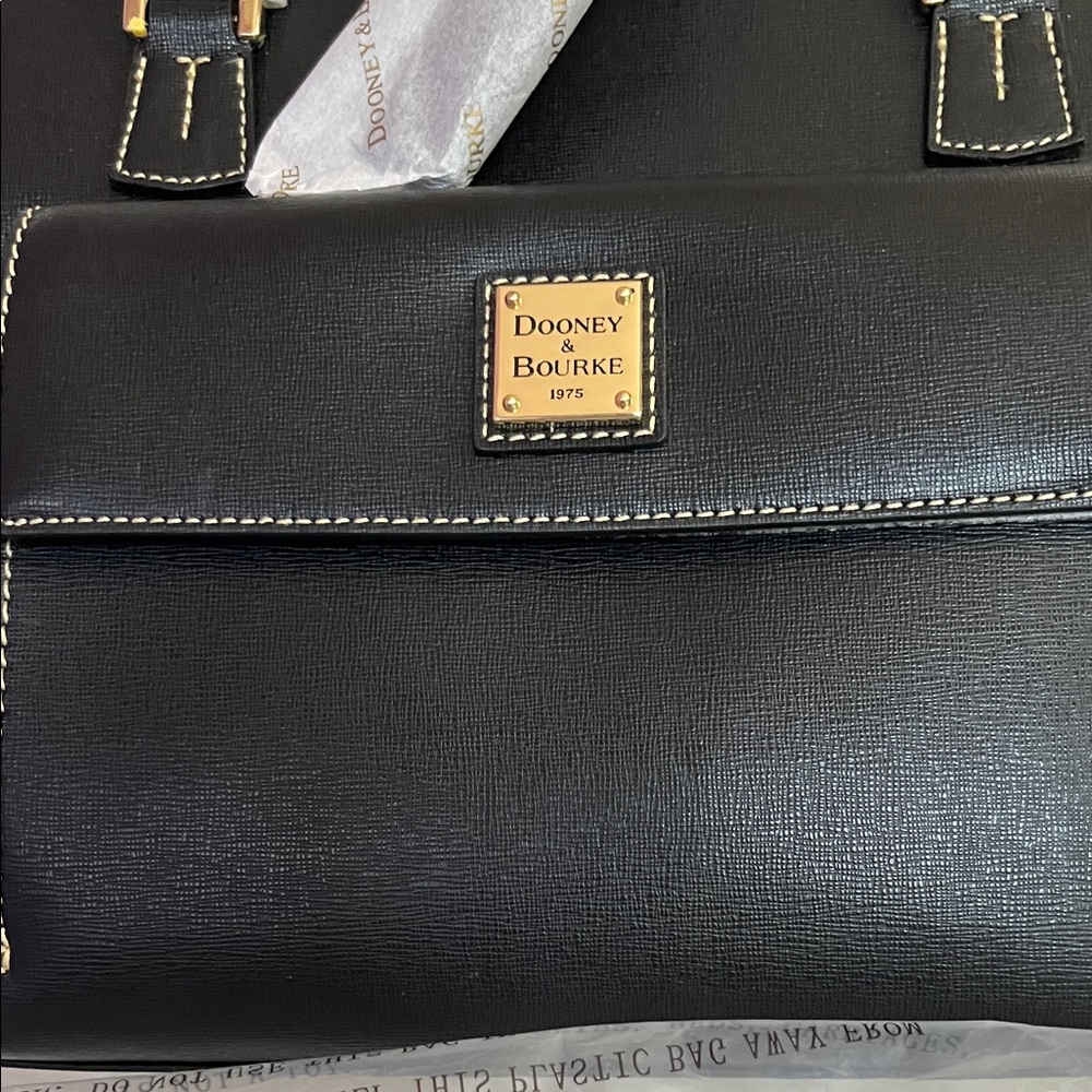 Dooney & Bourke Florentine Leather Shoulder Bag Factory Packaging - Picture 4 of 8